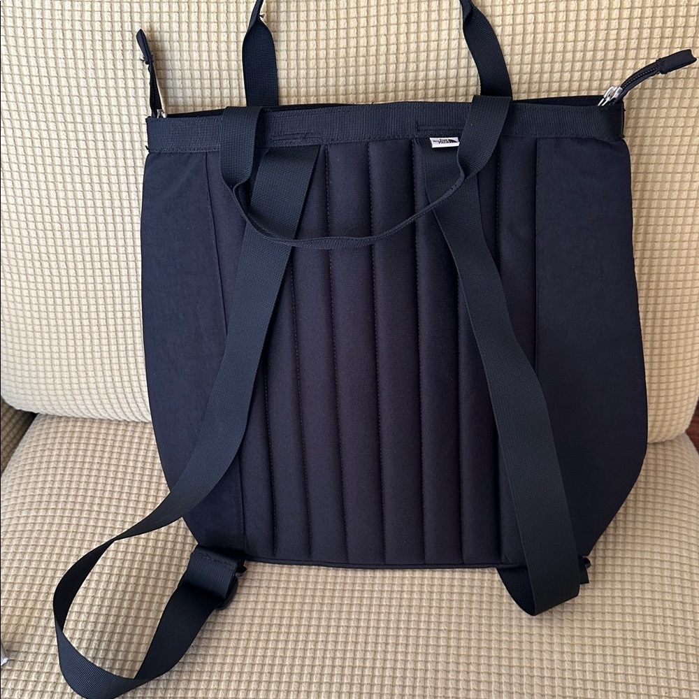 THE NORTH FACE Berkeley Tote Pack - Picture 2 of 12
